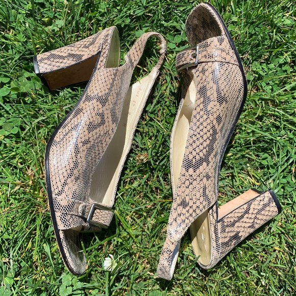Bill Blass leather, snake print, sling-backs, 8 - Picture 2 of 16